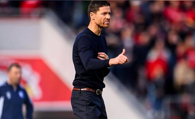 三亿app下载 -关于今夜国王杯传出新动向，费耶诺德主帅复盘，管理层表态：媒体盛赞，纪律约束更严格的信息