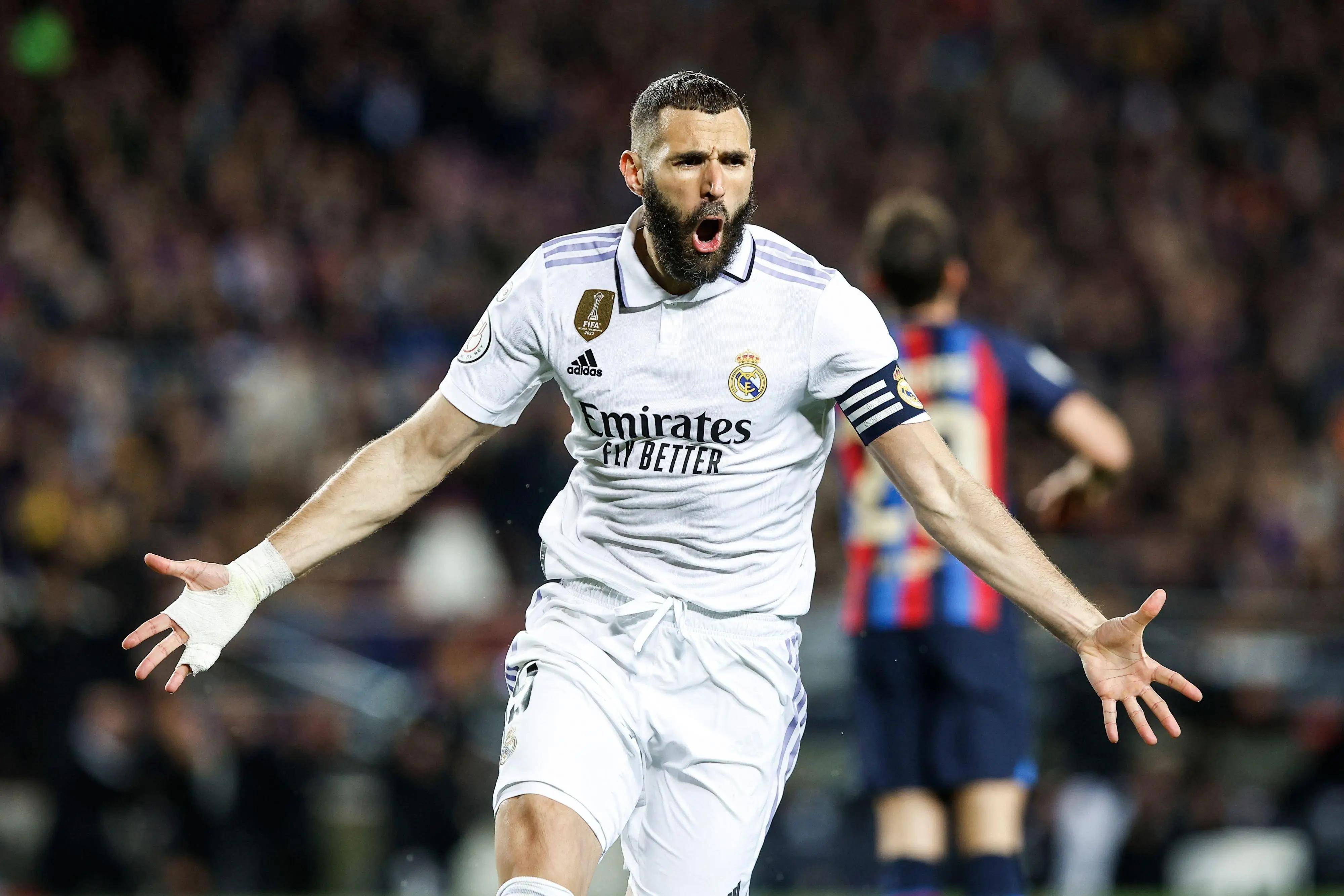 皇马签下曼城锋线核心阿尔瓦雷斯